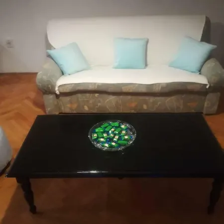 Apartman Nina * زادار