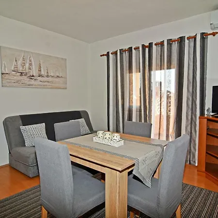 Apartment Nina